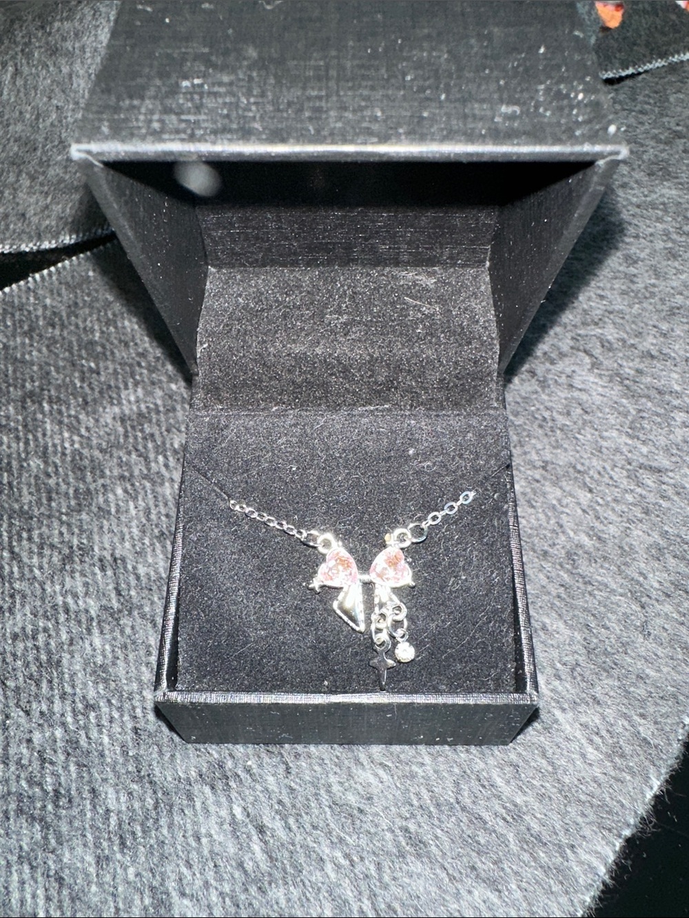 Group of 2 Women’s Fashion Accessories